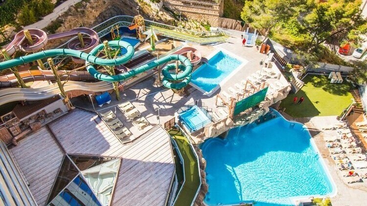 Magic Aqua Rock Gardens Hotel
